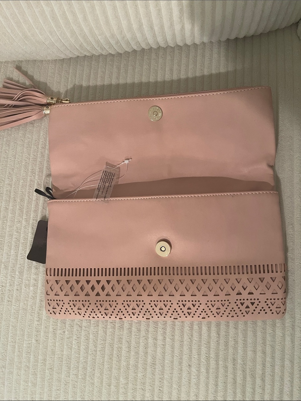 Women’s Pink Laser-Cut Tassel Foldover Clutch - Picture 4 of 8